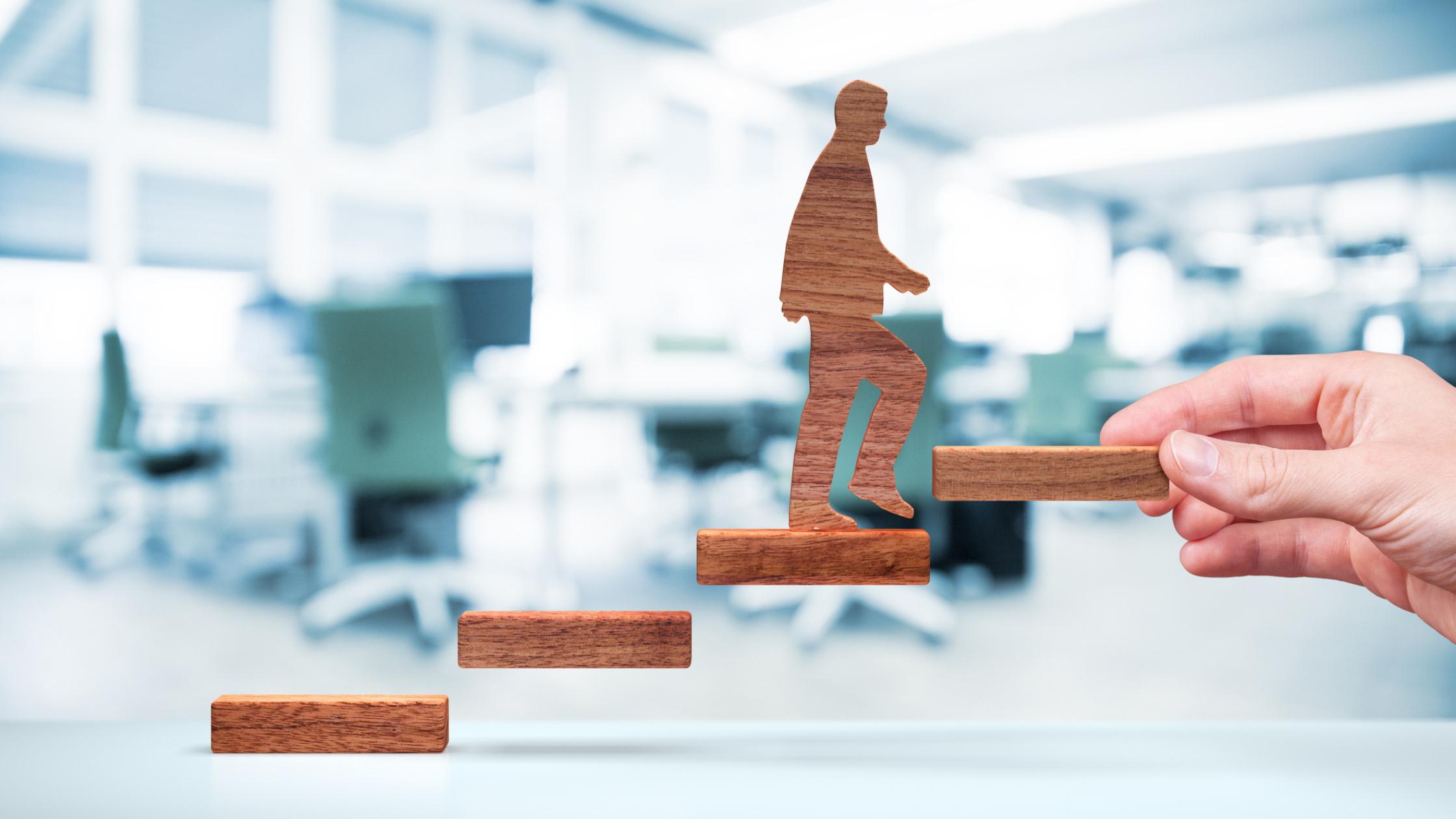 CORSI SULLA LEADERSHIP PER TUTTI I DIPENDENTI